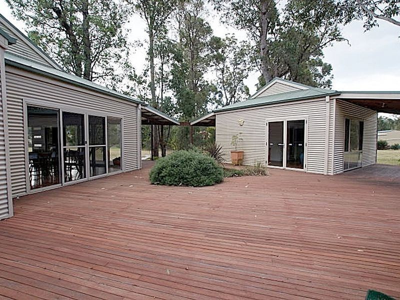 4 The Inlet, Mossy Point NSW 2537