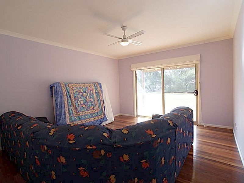 4 The Inlet, Mossy Point NSW 2537