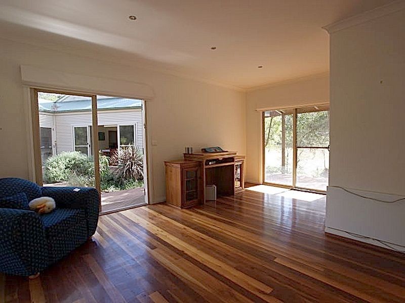 4 The Inlet, Mossy Point NSW 2537