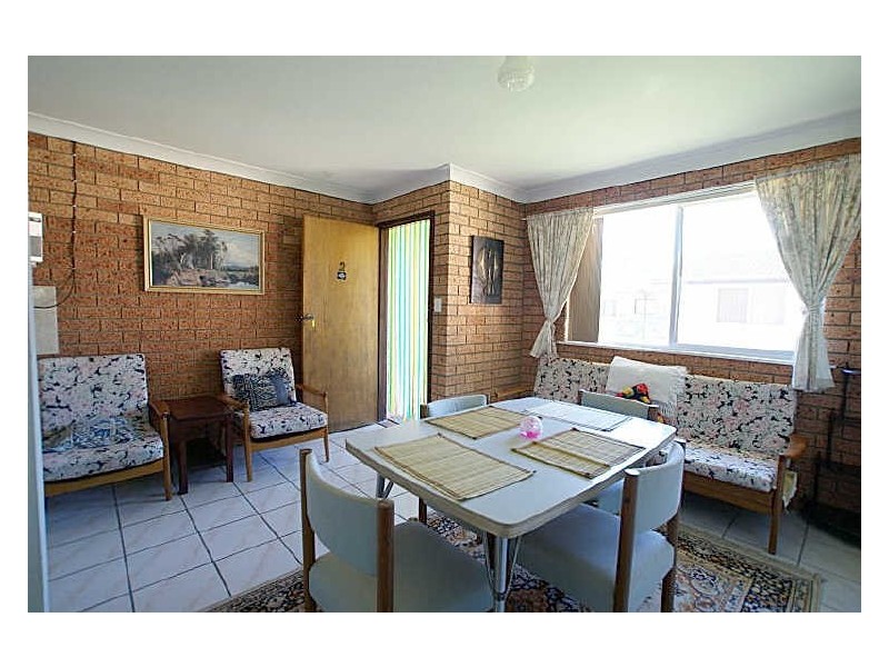 2/5 Matthew Parade, Batehaven NSW 2536