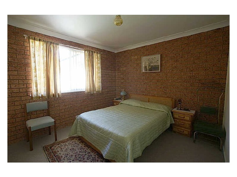 2/5 Matthew Parade, Batehaven NSW 2536