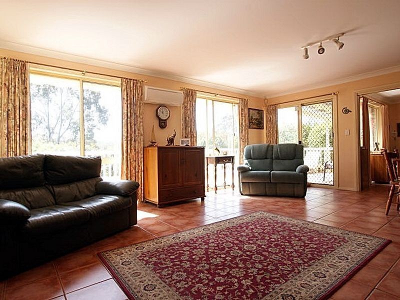 4 Bellbird Close, Surfside NSW 2536