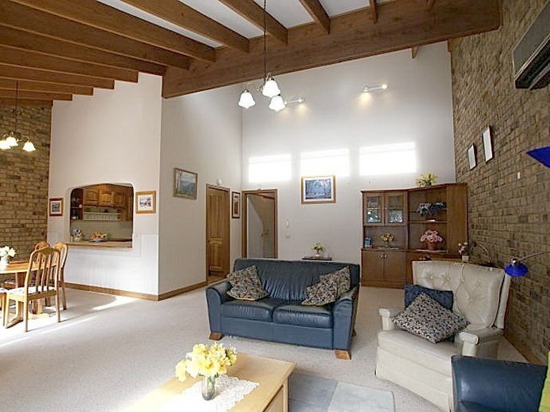 4 “The Somers”/272 Beach Road, Batehaven NSW 2536