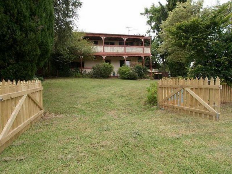 15 Edward Rd, Batehaven NSW 2536