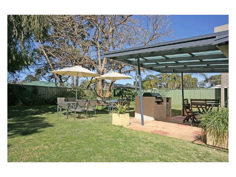 6 Clarke Street, Broulee NSW 2537