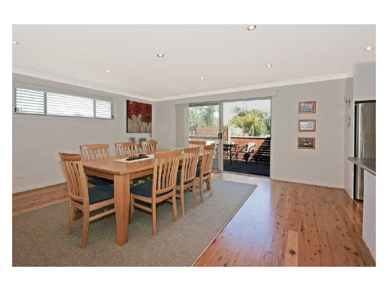 8 Clarke Street, Broulee NSW 2537