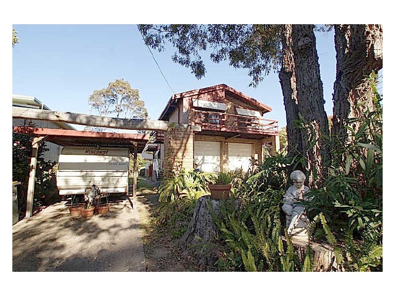 2 Denham Avenue, Denhams Beach NSW 2536