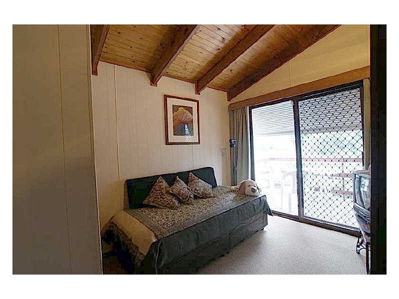 2 Denham Avenue, Denhams Beach NSW 2536