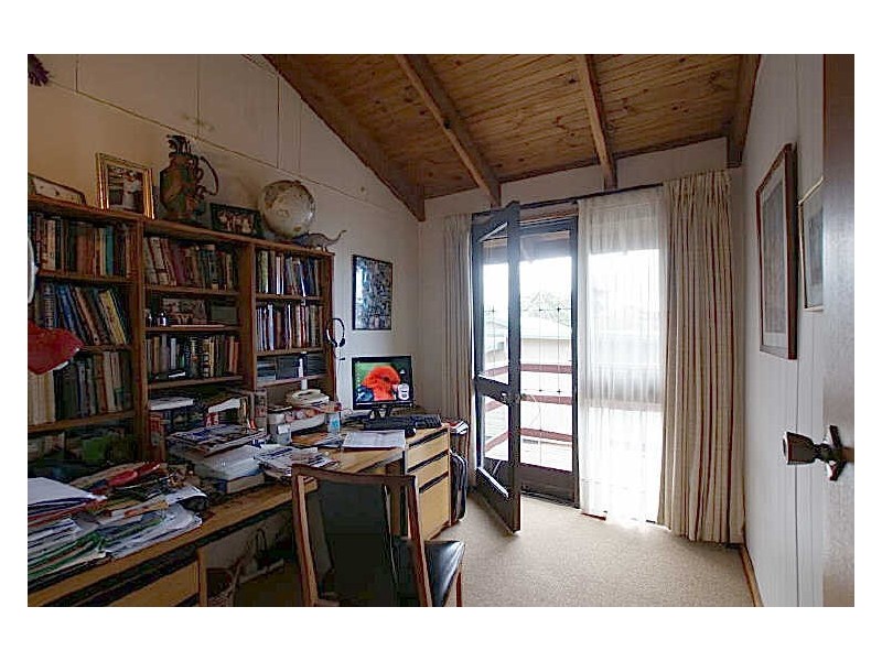 2 Denham Avenue, Denhams Beach NSW 2536