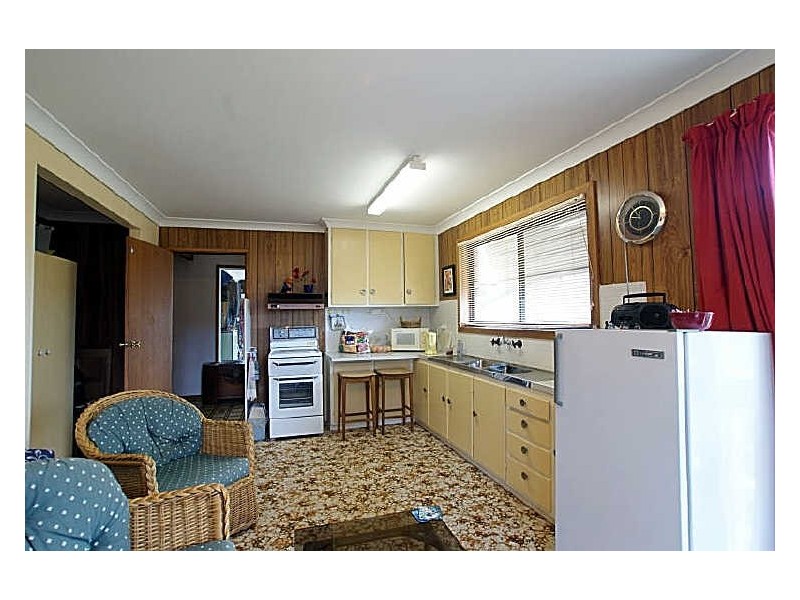 2 Denham Avenue, Denhams Beach NSW 2536