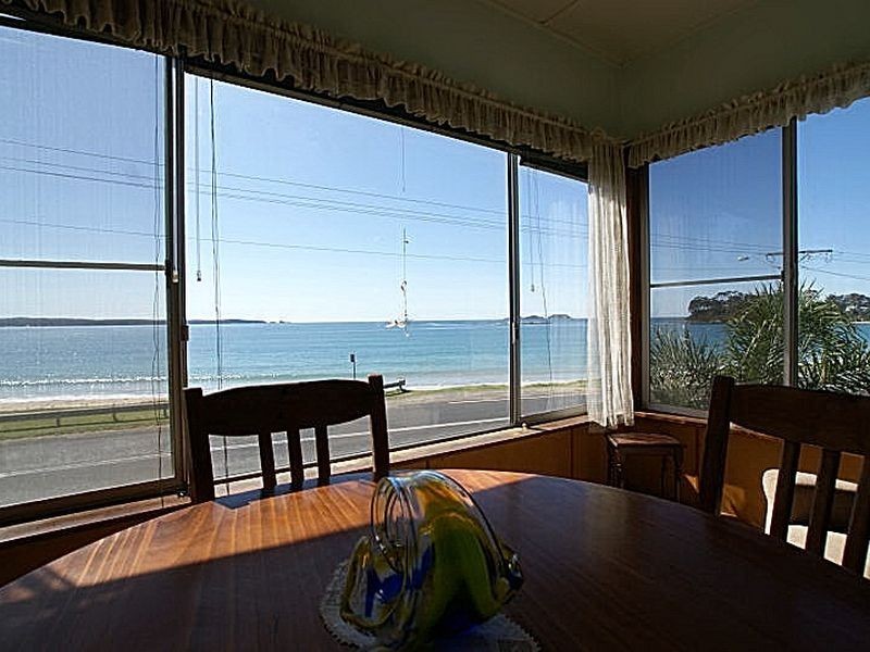 346 Beach Road, Batehaven NSW 2536