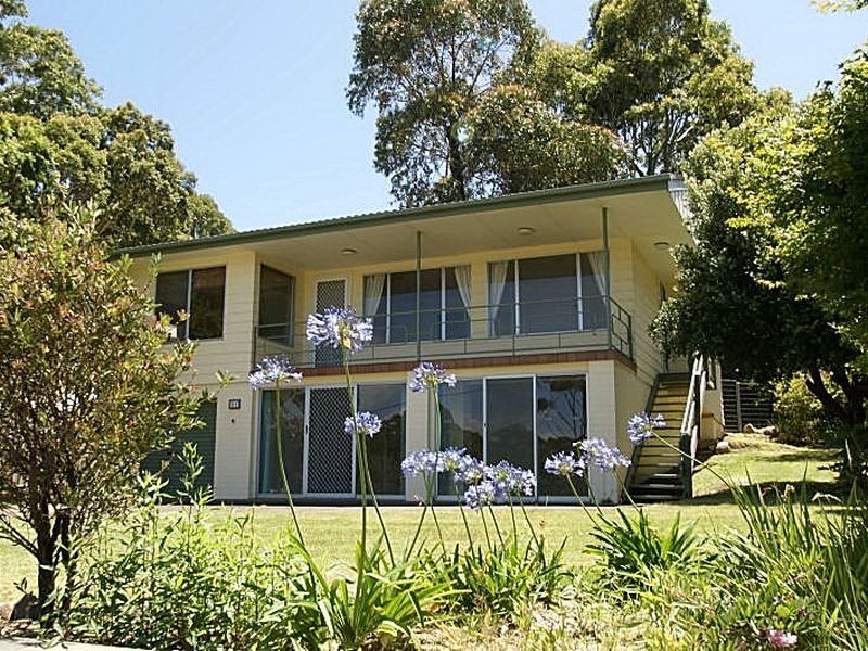 21 Denham Avenue, Denhams Beach NSW 2536