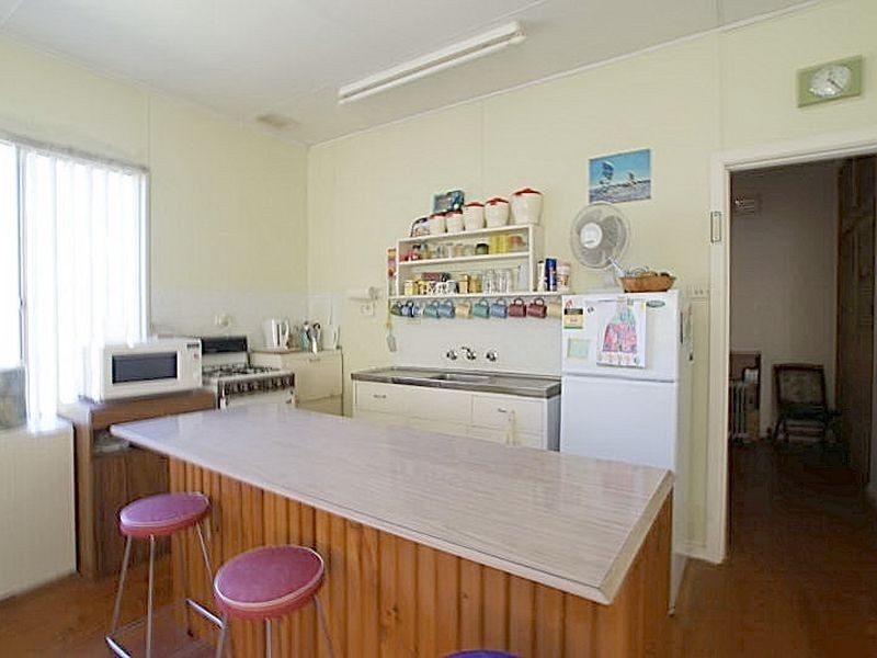 11 Denham Avenue, Denhams Beach NSW 2536