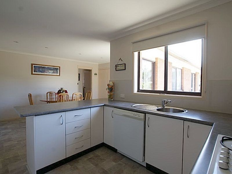 48 Riverview Crescent, Catalina NSW 2536