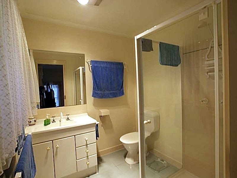 8 Wallarah Street, Surfside NSW 2536