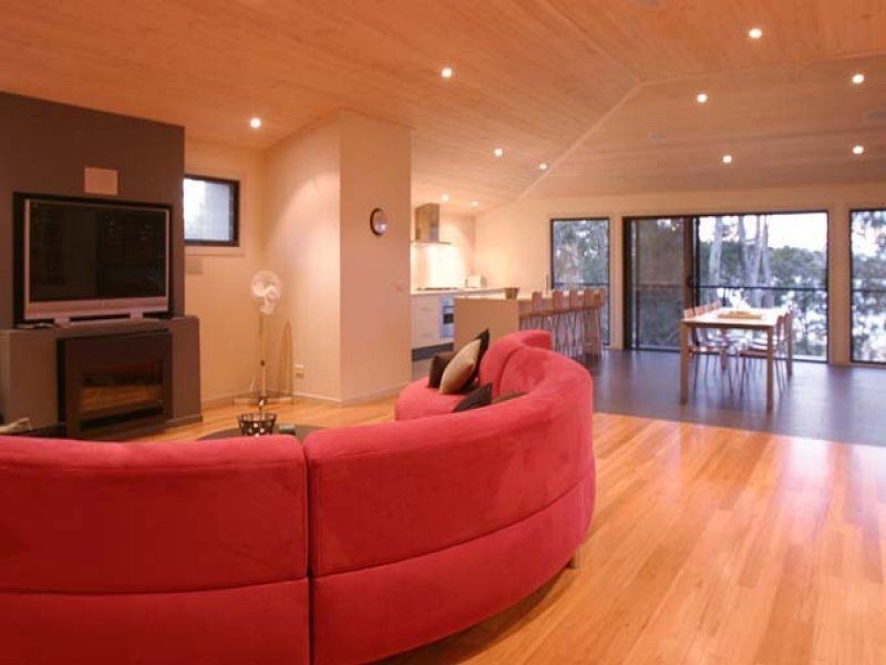 9 Billabong Place, Surf Beach NSW 2536