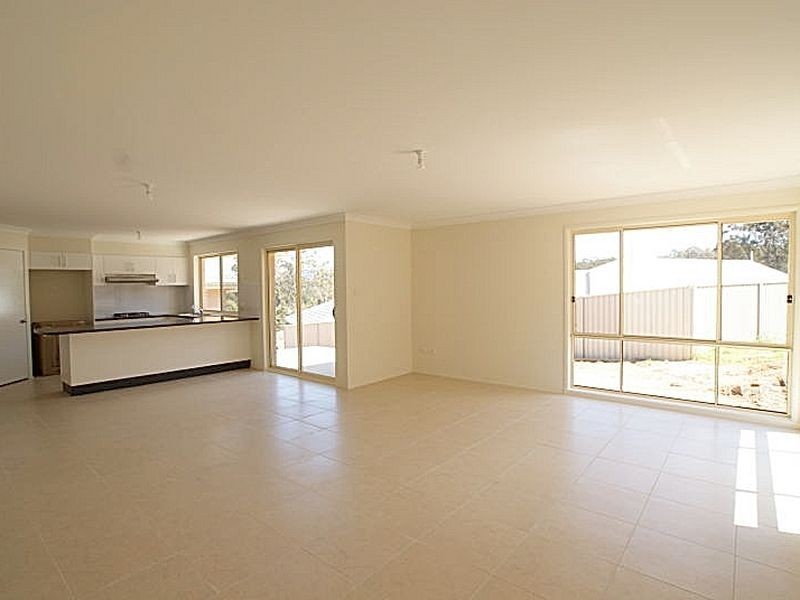 28 Broomfield Crescent, Long Beach NSW 2536