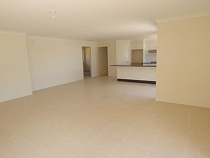 28 Broomfield Crescent, Long Beach NSW 2536