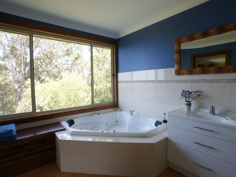 380 Phylis Price Drive North Head, Moruya NSW 2537