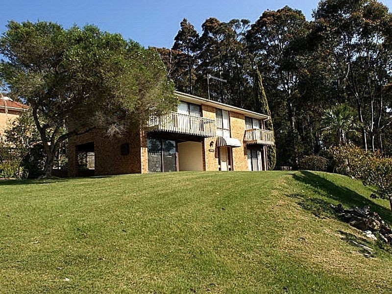 72 Cook Avenue, Surf Beach NSW 2536