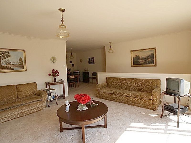 72 Cook Avenue, Surf Beach NSW 2536