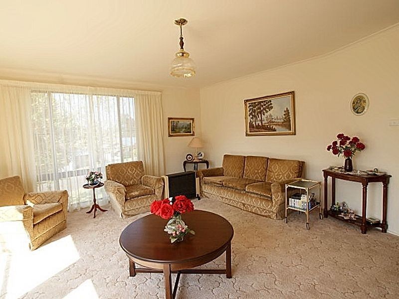 72 Cook Avenue, Surf Beach NSW 2536