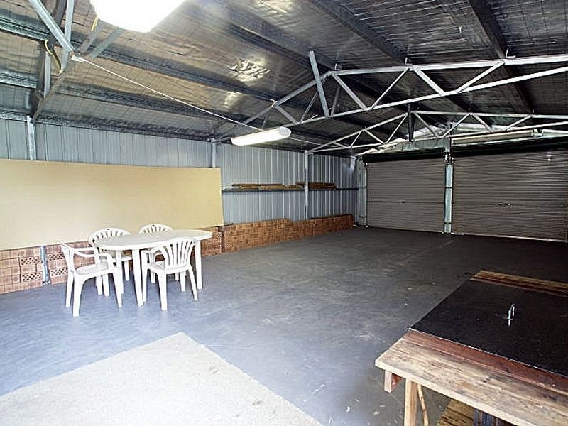 4 Barton Parade, Tomakin NSW 2537