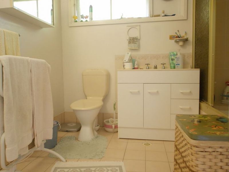 27 Tallawang Avenue, Malua Bay NSW 2536