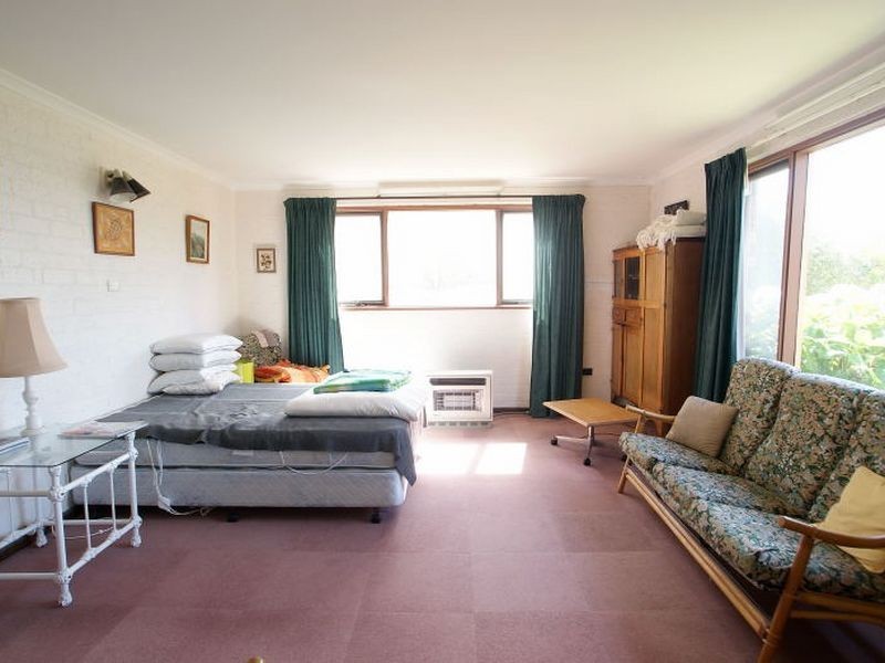 27 Tallawang Avenue, Malua Bay NSW 2536