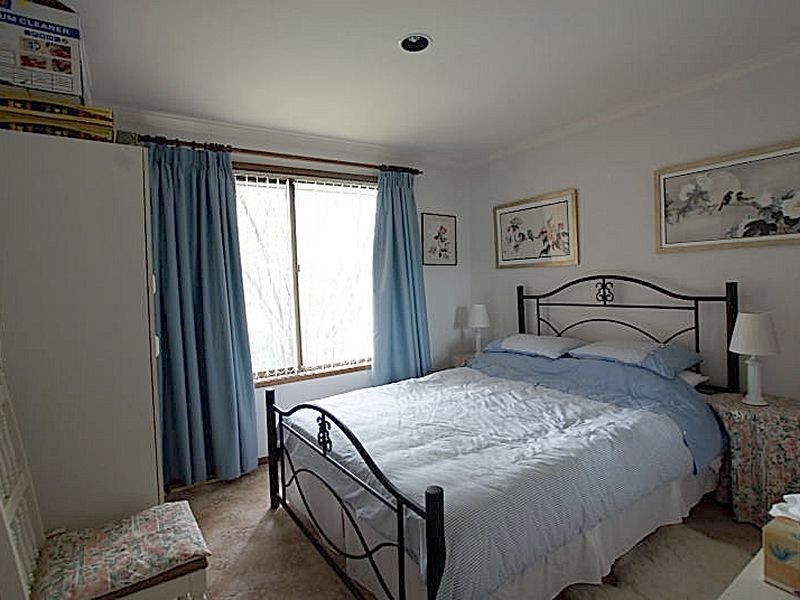 2/10 Peninsula Drive, Batemans Bay NSW 2536