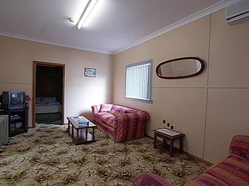 4 Avalon Street, Batemans Bay NSW 2536