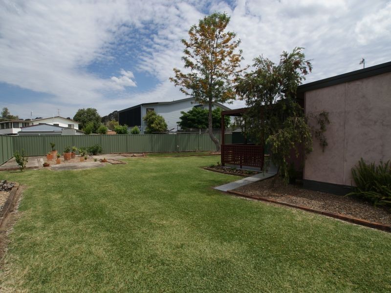 4 Avalon Street, Batemans Bay NSW 2536