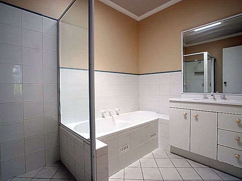 3 Beauty Crescent, Surfside NSW 2536