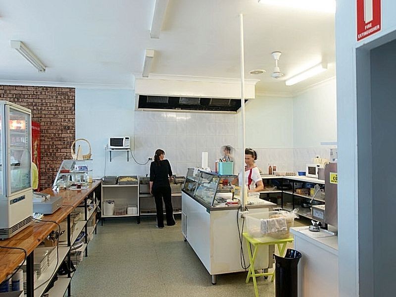 2/13 Hughes Street, Batemans Bay NSW 2536