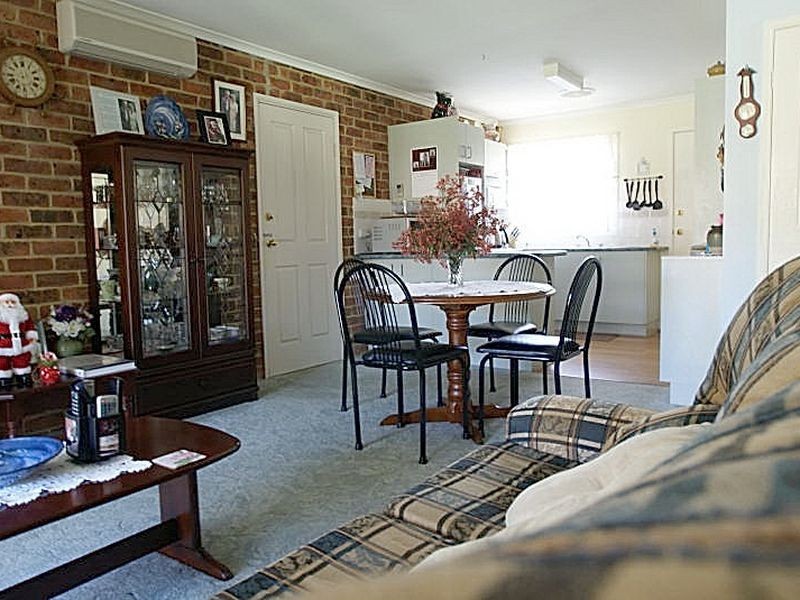 2 Wentworth Avenue, Sunshine Bay NSW 2536