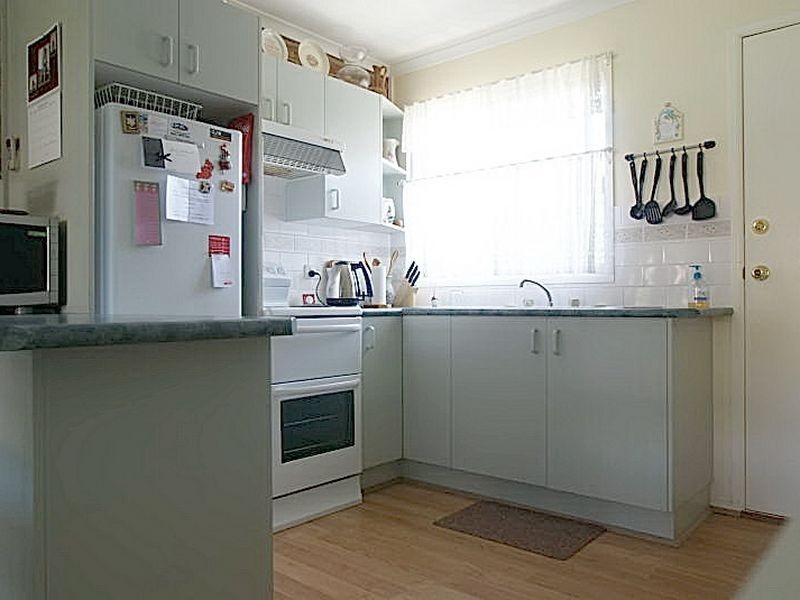 2 Wentworth Avenue, Sunshine Bay NSW 2536