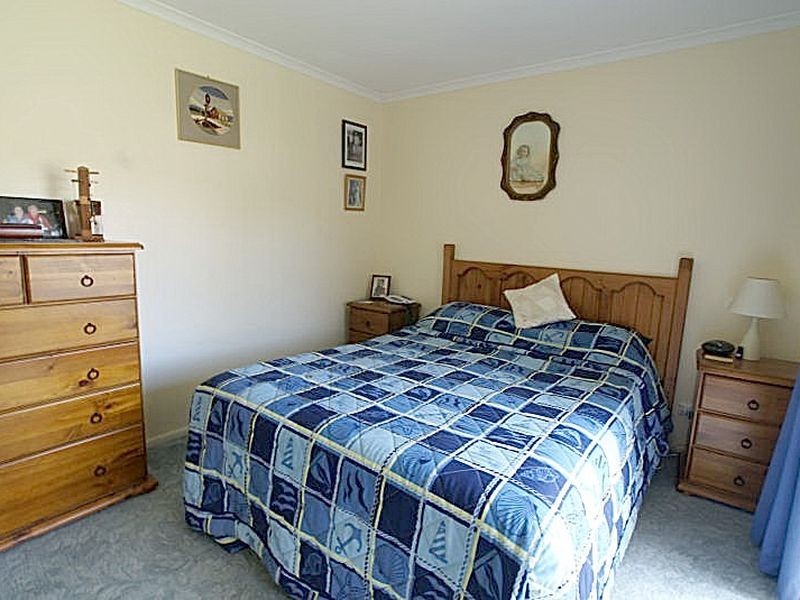 2 Wentworth Avenue, Sunshine Bay NSW 2536