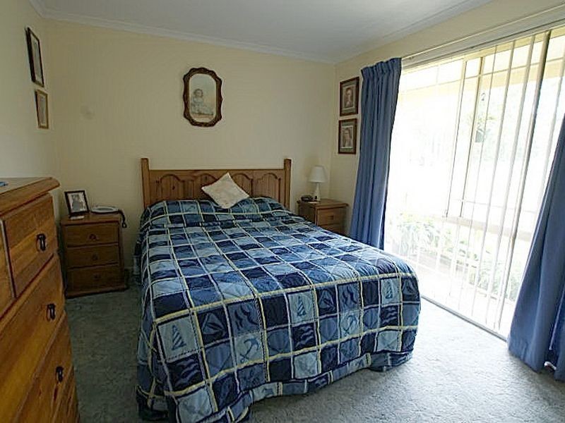 2 Wentworth Avenue, Sunshine Bay NSW 2536