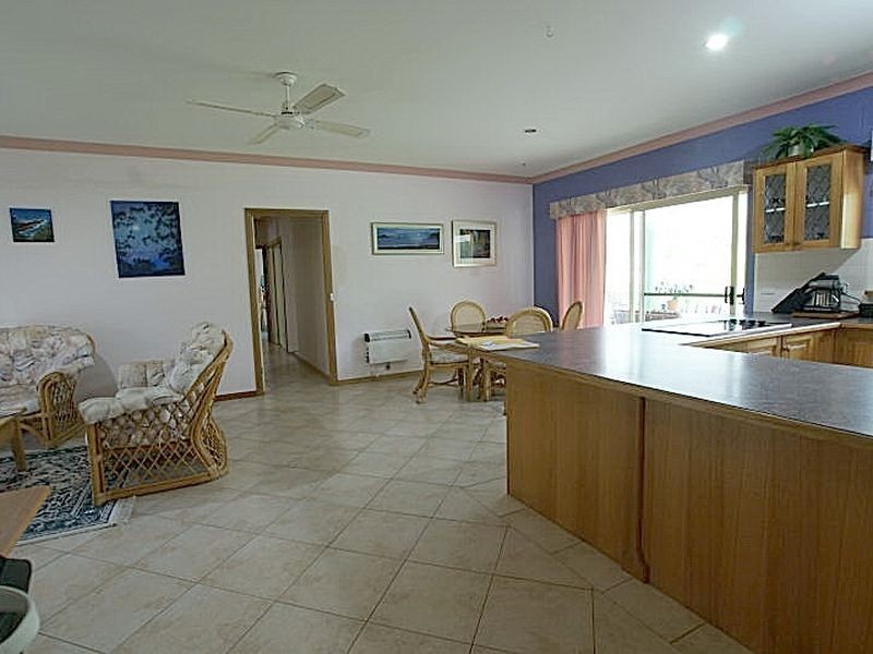 1 Kauzal Crescent, Surf Beach NSW 2536