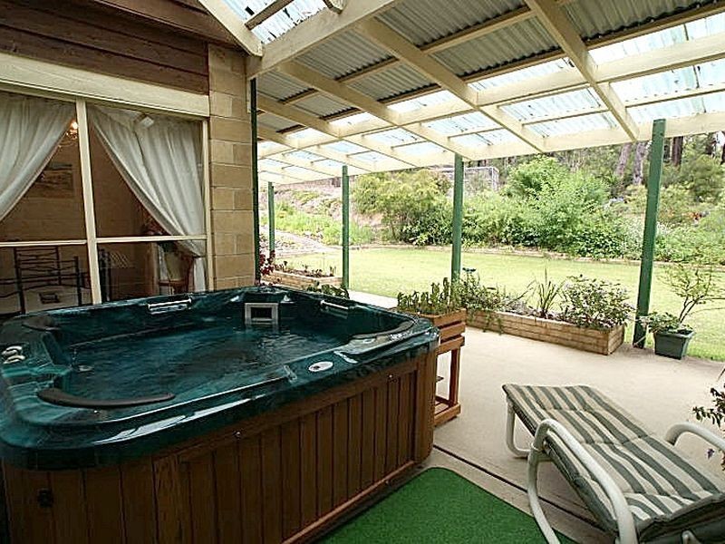 1 Kauzal Crescent, Surf Beach NSW 2536