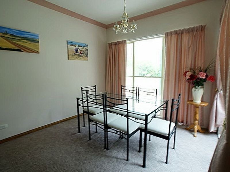 1 Kauzal Crescent, Surf Beach NSW 2536