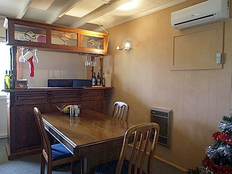 2 Wallarah Street, Surfside NSW 2536