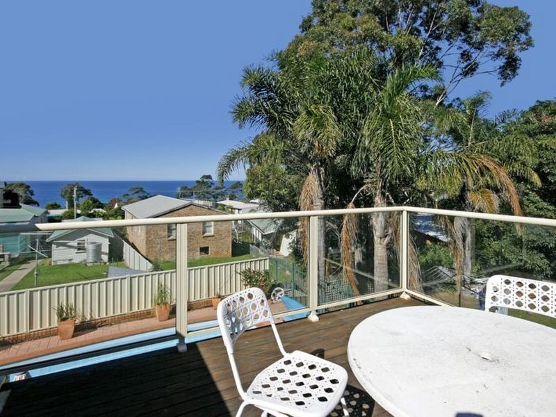 15 Wills Crescent, Sunshine Bay NSW 2536
