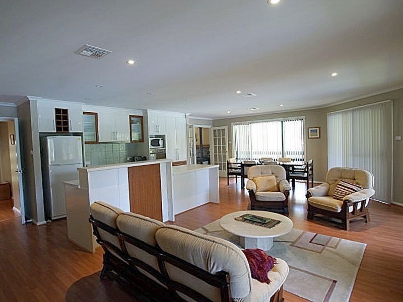 7 Tinarra Close, Lilli Pilli NSW 2536