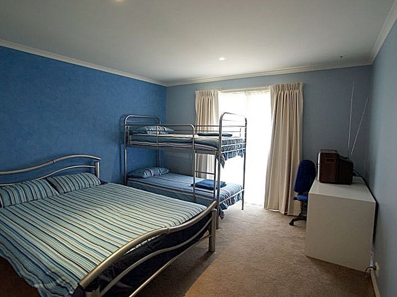 7 Tinarra Close, Lilli Pilli NSW 2536