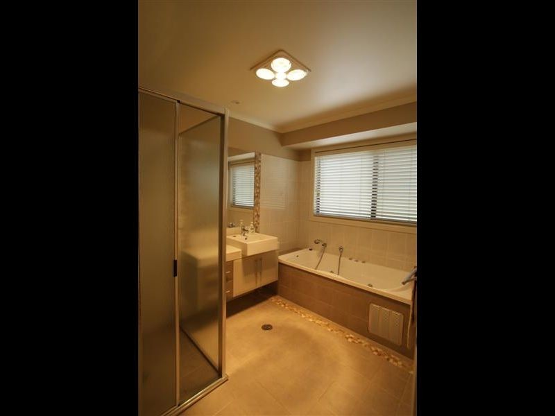 7 Tinarra Close, Lilli Pilli NSW 2536