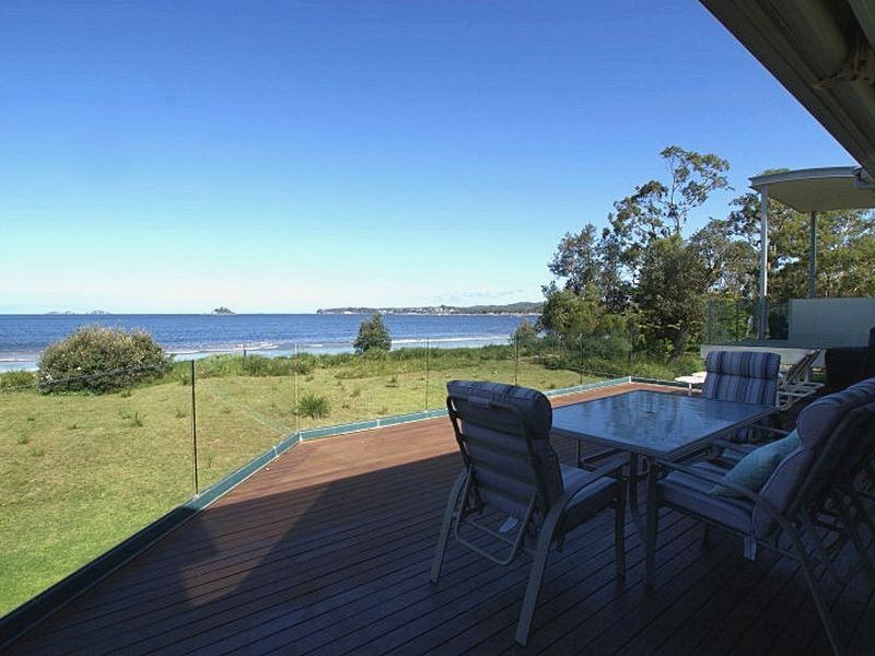 60 Myamba Parade, Surfside NSW 2536