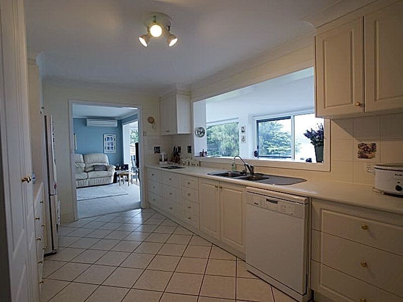 60 Myamba Parade, Surfside NSW 2536