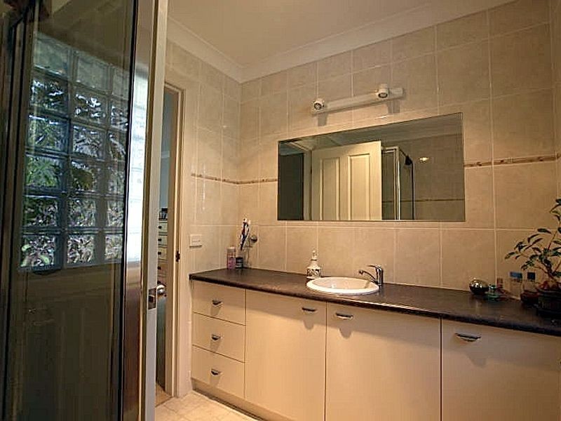 5 Burri Palm Way, Surfside NSW 2536