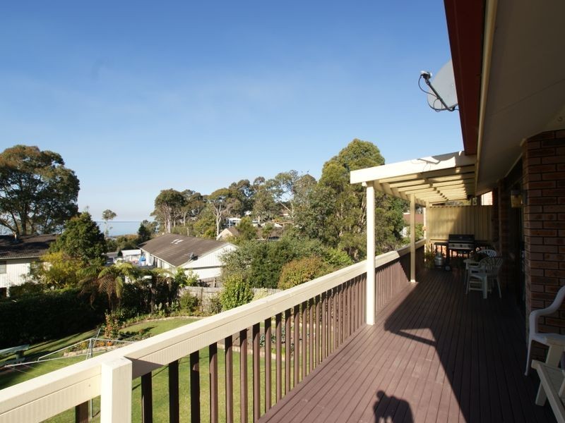 6 Parker Avenue, Surf Beach NSW 2536